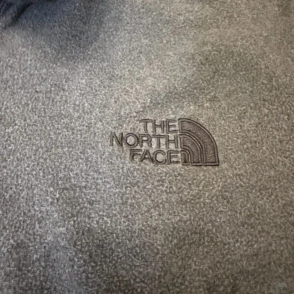 The North Face Mens Quarter Zip Fleece Pullover Gray Mock Neck Jacket Medium